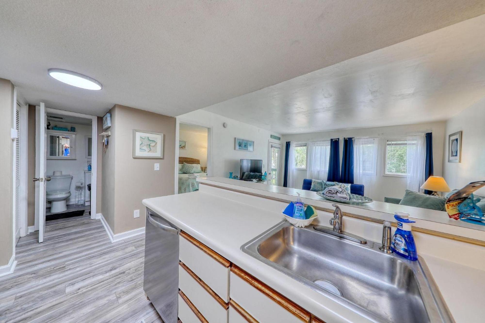 5905 S Kings Hwy, 4203 - Ocean Walk Sleeps 4 Villa Myrtle Beach Kültér fotó